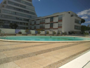Отель Studio avec piscine à 2 pas de la plage  Ла Гранд-Мот